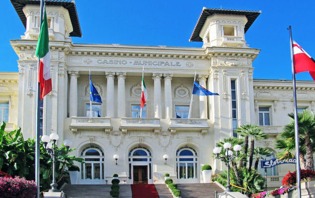 Garden and Sea - Photo 33